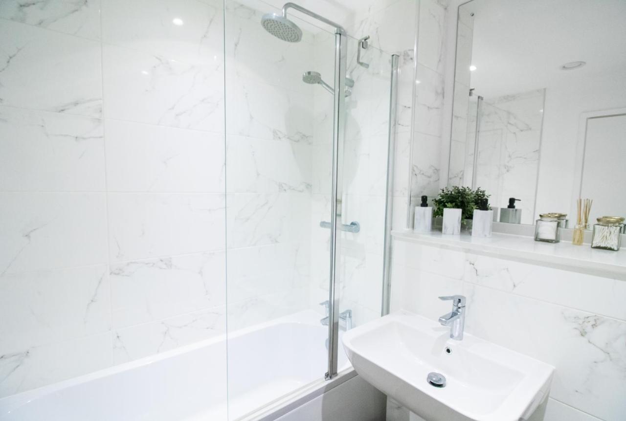 Beautiful Place - 2 Bedroom Apartment On Broad Street Birmingham Exterior foto